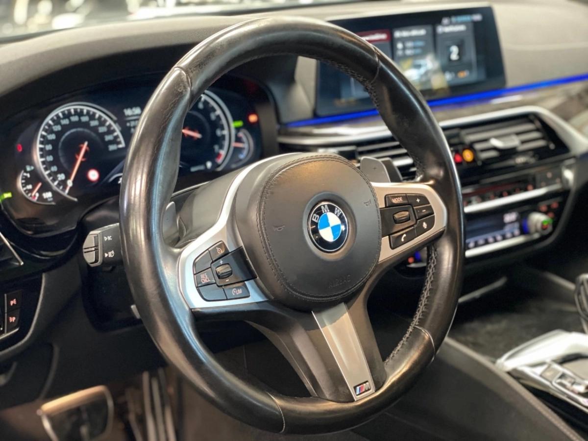 Bmw Serie 5 (G30) Berline M550i xDrive 4.4 i V8 32V Steptronic8 462 cv Boîte auto