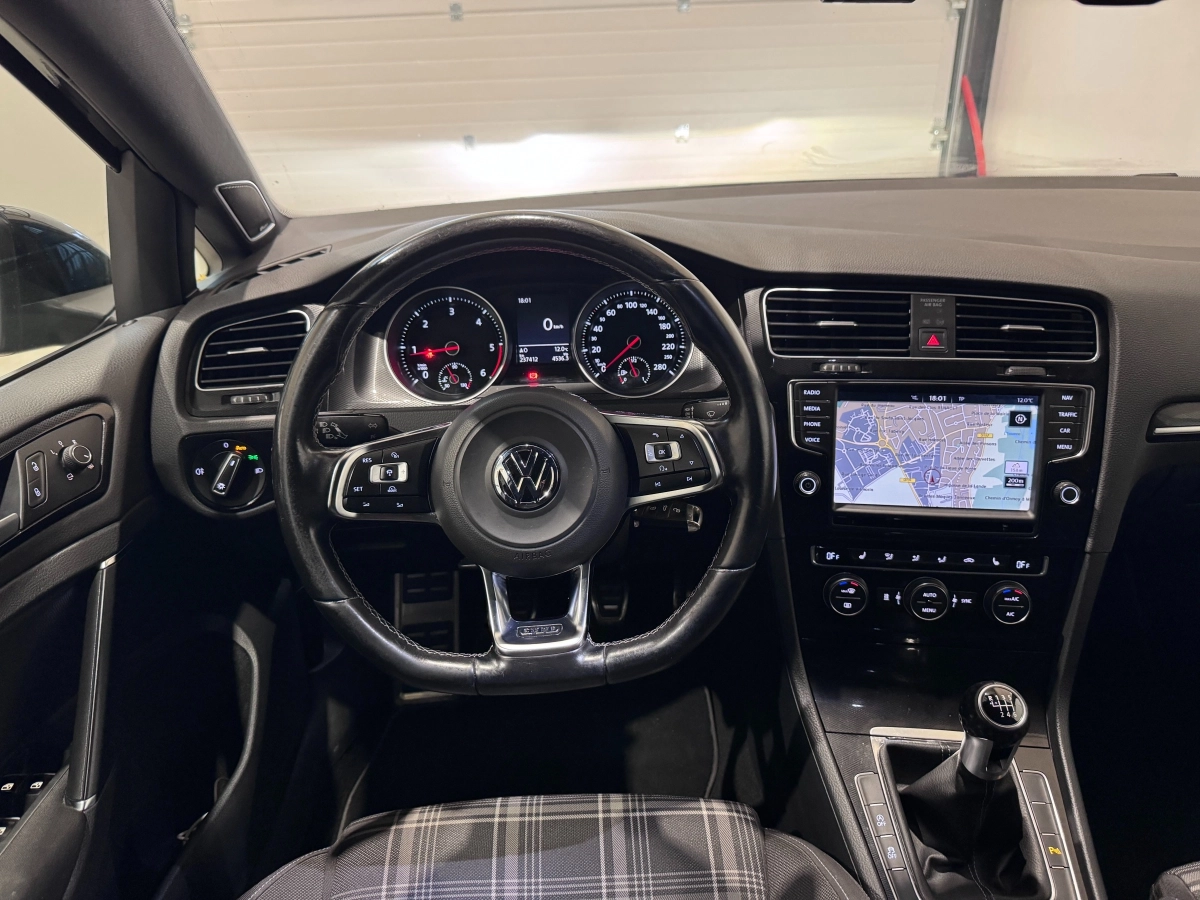 Volkswagen Golf - photo 15
