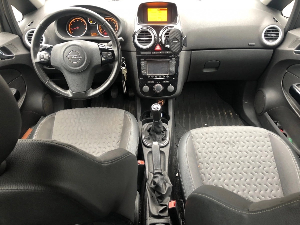 Opel Corsa - photo 8