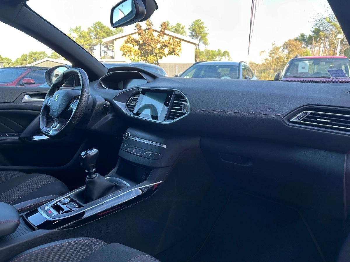 Peugeot 308 - photo 8