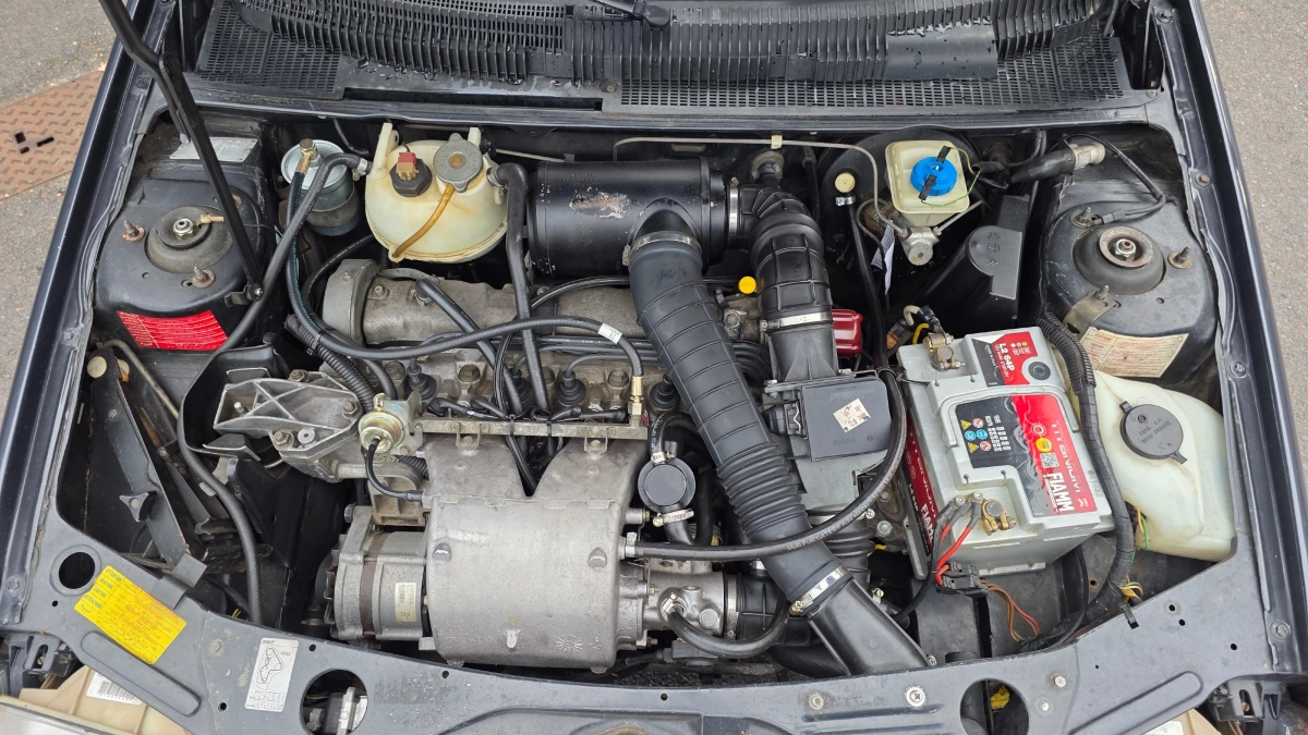 Peugeot 205 - photo 31