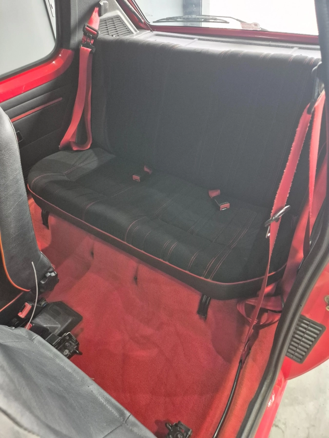 Peugeot 205 - photo 13