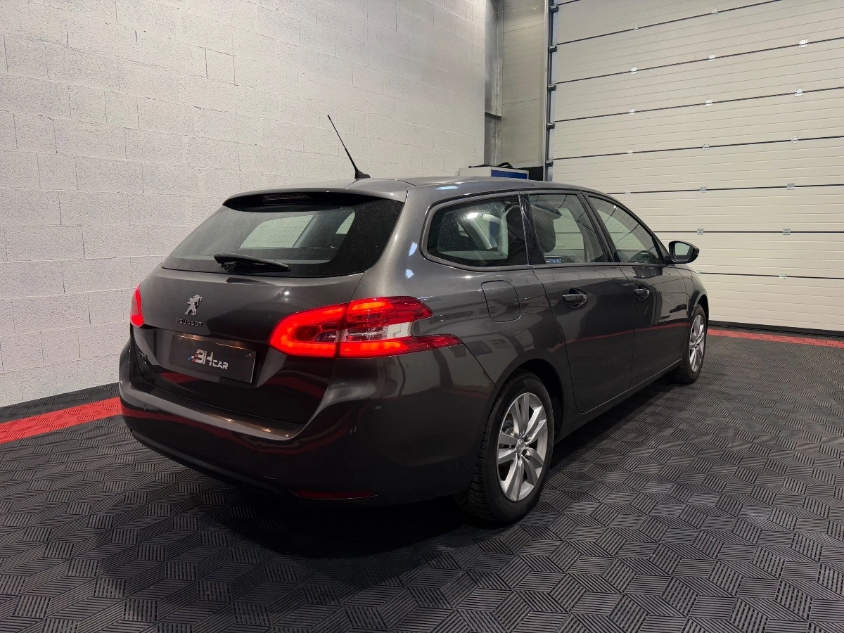 Peugeot 308 - photo 3