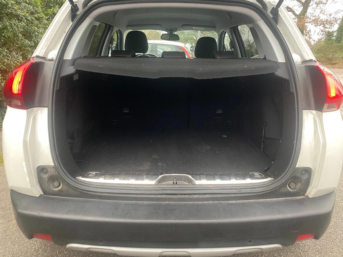 Peugeot 2008 GENERATION-I 1.5 BLUEHDI 120 ALLURE EAT BVA START-STOP