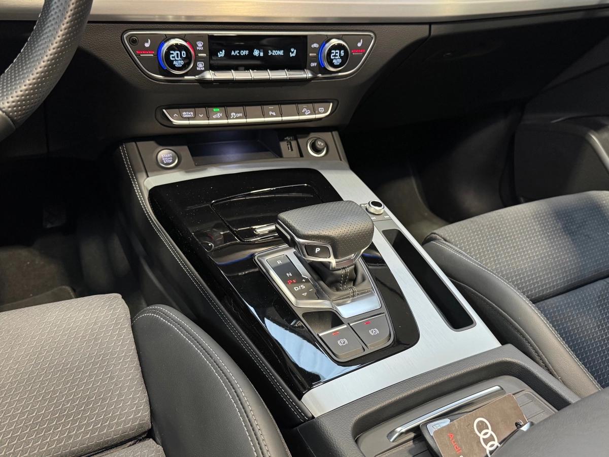 Audi Q5 50 TFSIe S-LINE S-TRONIC7 QUATTRO 299CV TO/CAM/ATTEELAGE ELEC