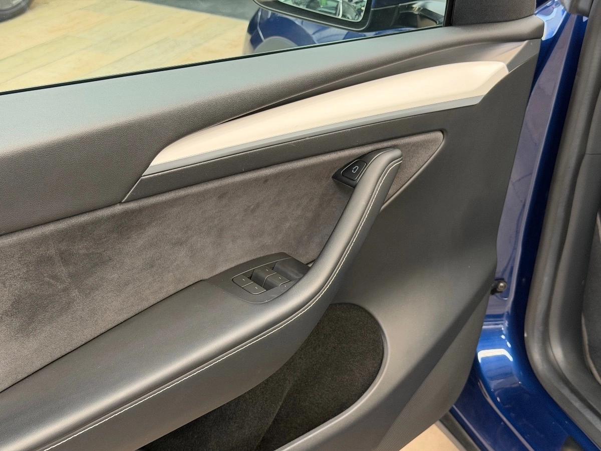 Tesla Model-y 300 Autonomie Standard RWD 60 KWH 2022
