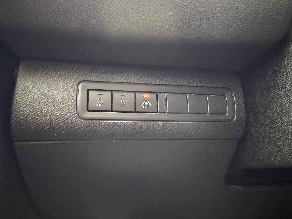 Peugeot 308 - photo 33