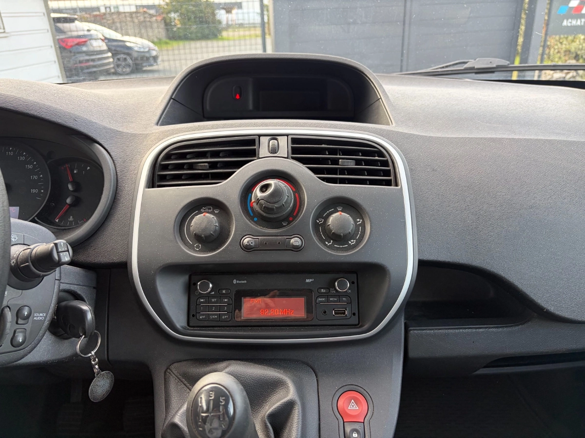 Renault Kangoo Express - photo 13