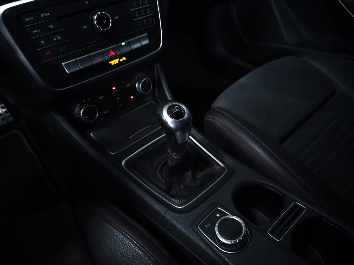 Mercedes Classe Cla - photo 17