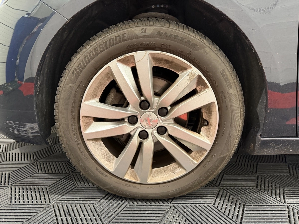 Peugeot 308 - photo 7