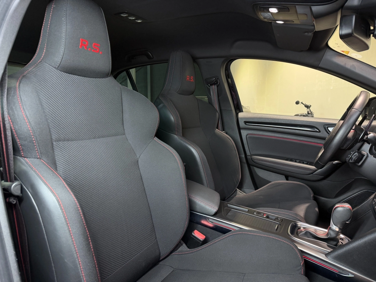 Renault Megane - photo 9