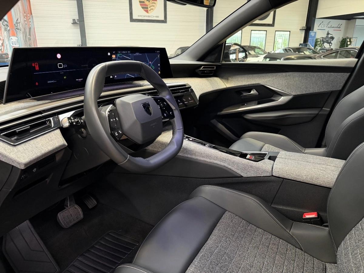 PEUGEOT 5008 GENERATION-III 1.2 135 MHEV HYBRID E-DSC6 - FINITION ALLURE - 1ERE MAIN - TVA RECUPERABLE