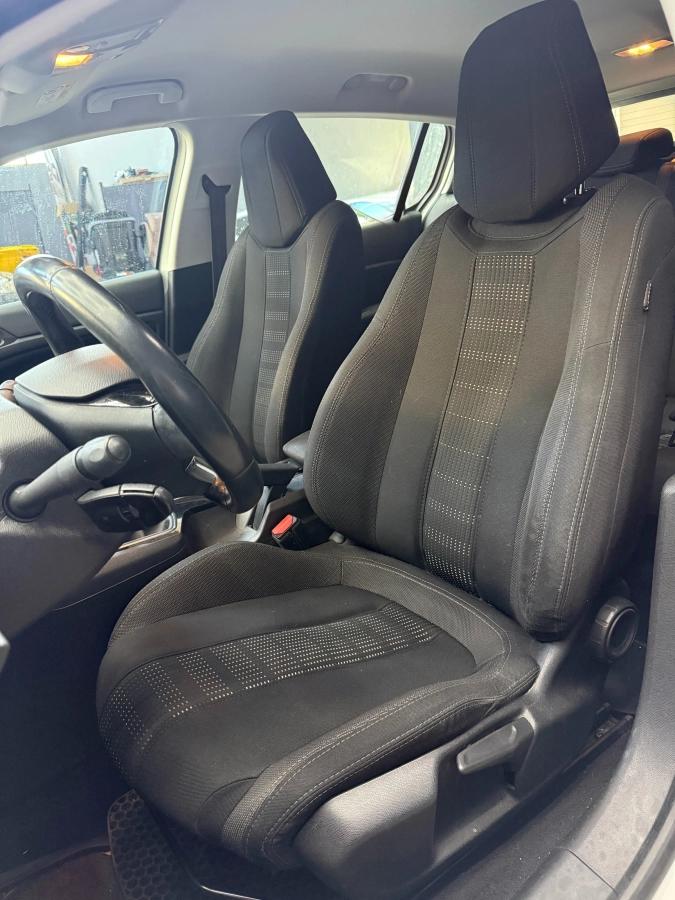 Peugeot 308 GENERATION-II 1.5 BLUEHDI 100 STYLE START-STOP