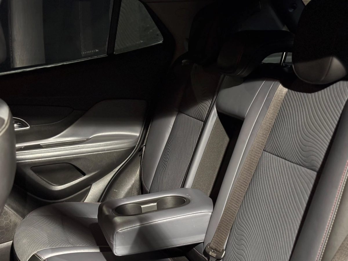 Opel Mokka - photo 28