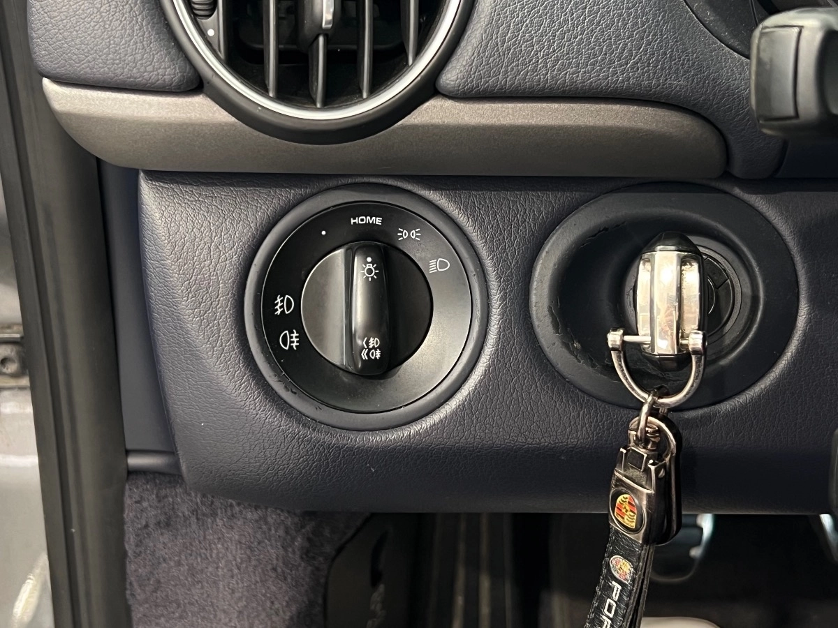 Porsche Cayman - photo 17