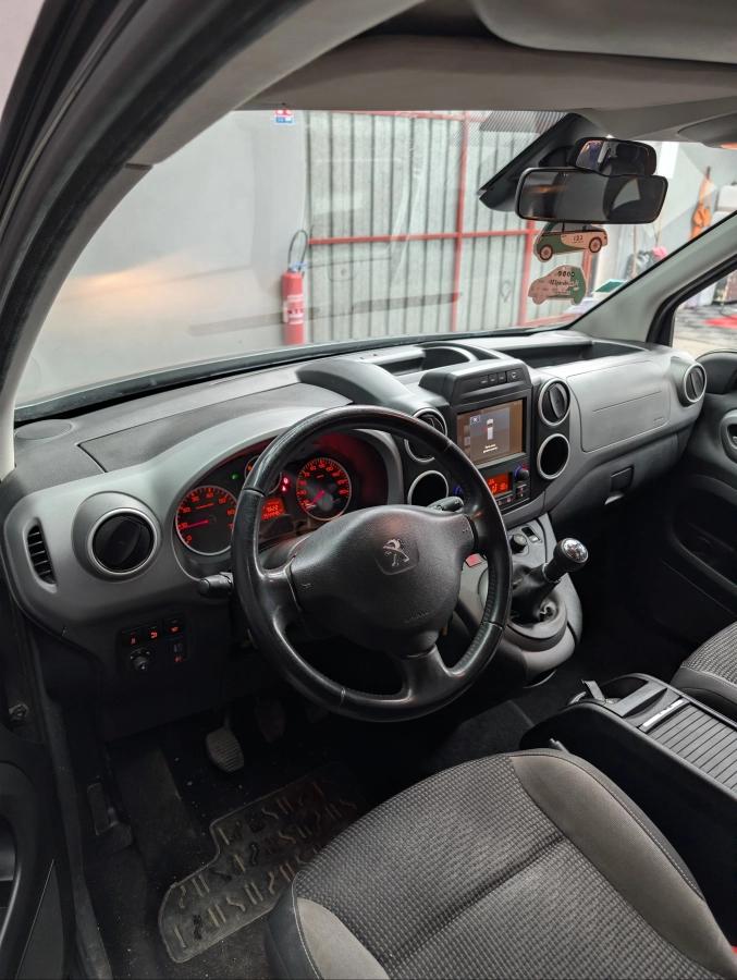 Peugeot Partner Tepee COMBI 1.6 BLUEHDI 100 STYLE