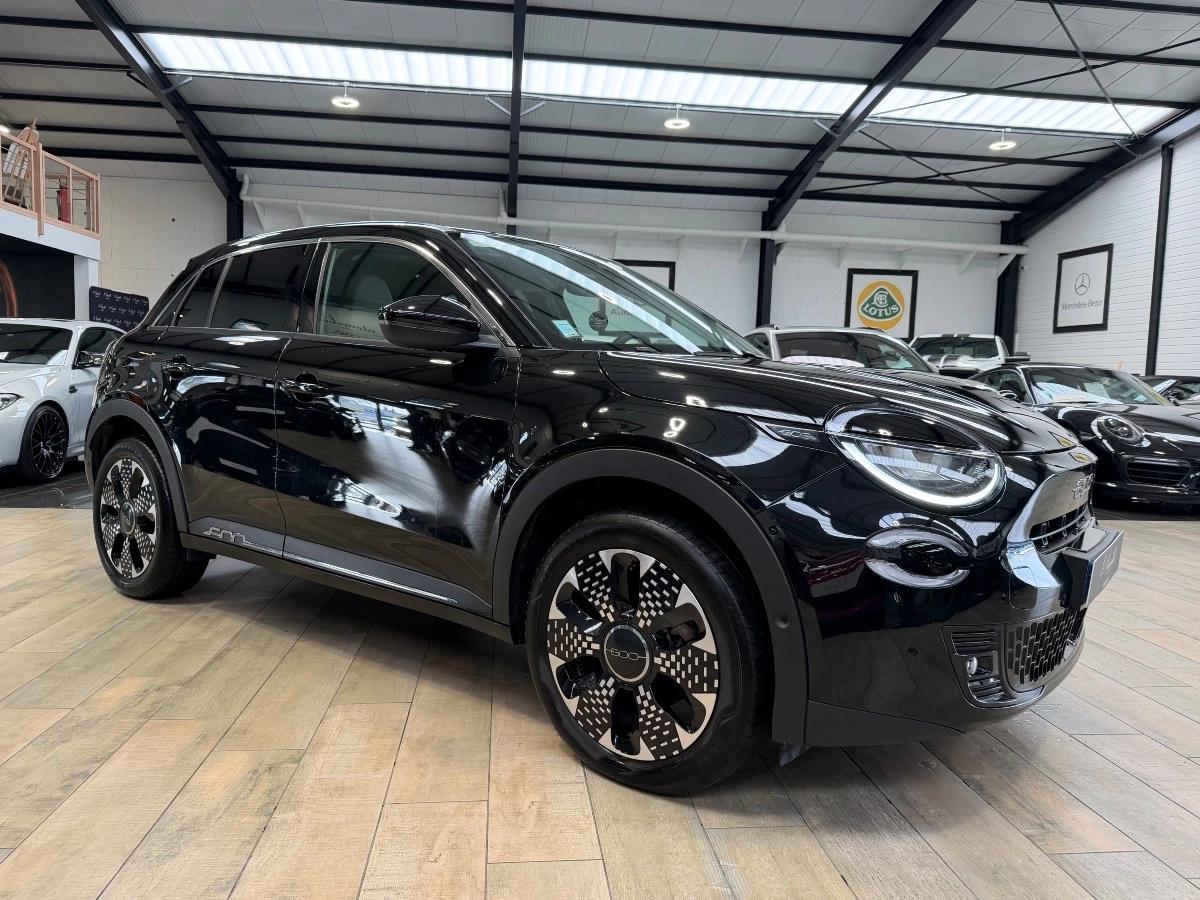 Fiat 600 100CV  MHEV HYBRID 48VOLT LA-PRIMA DCT6 1° MAIN/360°/CARPLAY