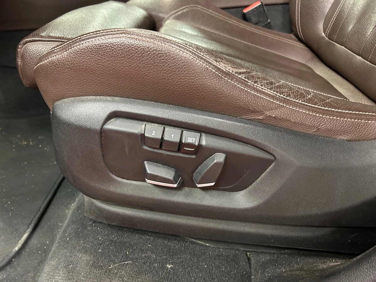Bmw X5 - photo 10