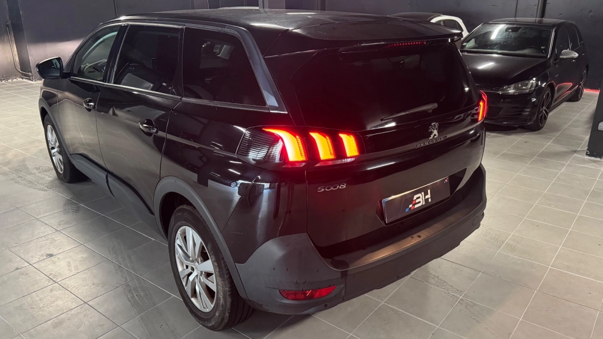 Peugeot 5008 - photo 8