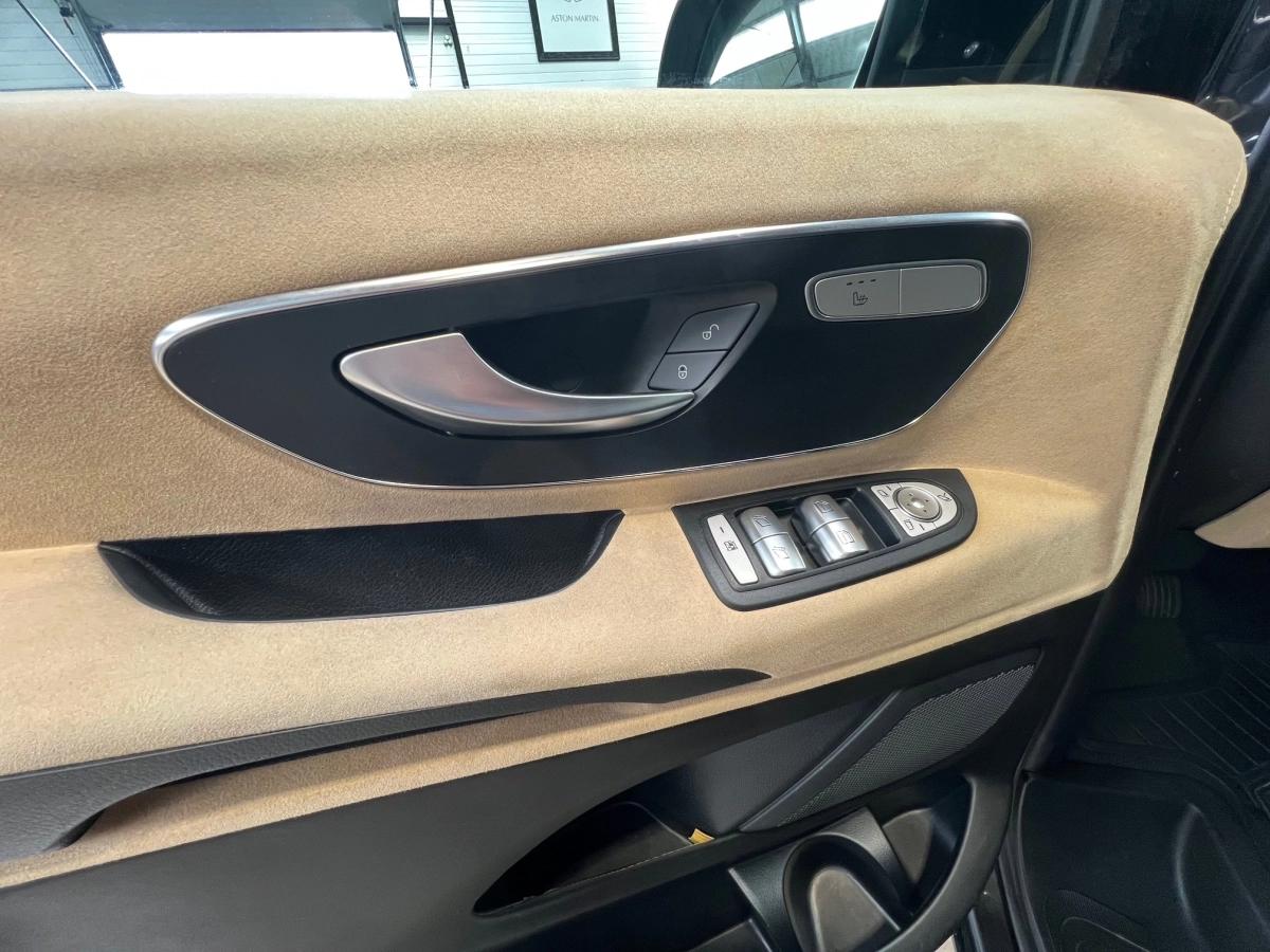 Mercedes Vito VIP EXTRA LONG 119 CDI 190 4MATIC 7G-TRONIC 5PL /AMENAGEMENT ROVELVER/SALON/TV/CAFE/PS4/LED/