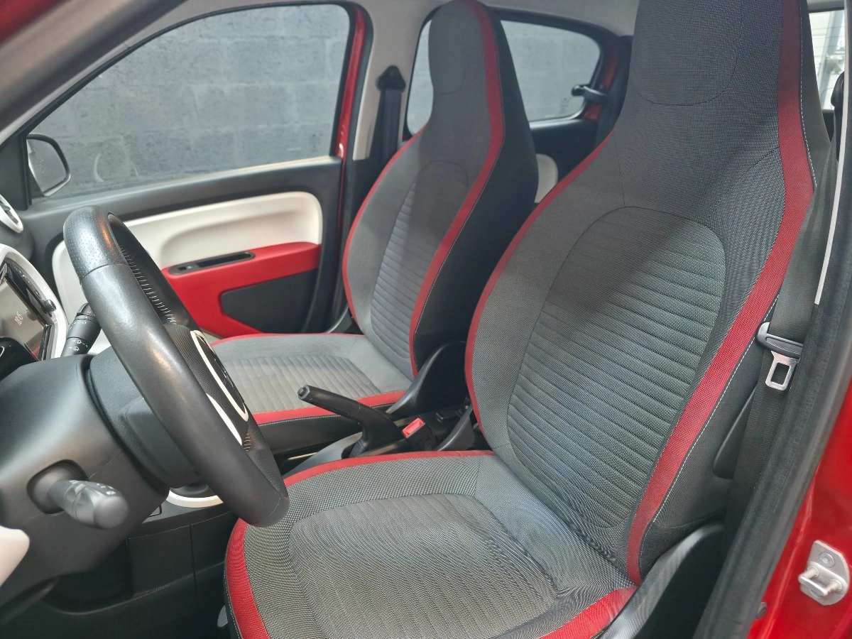 Renault Twingo - photo 17