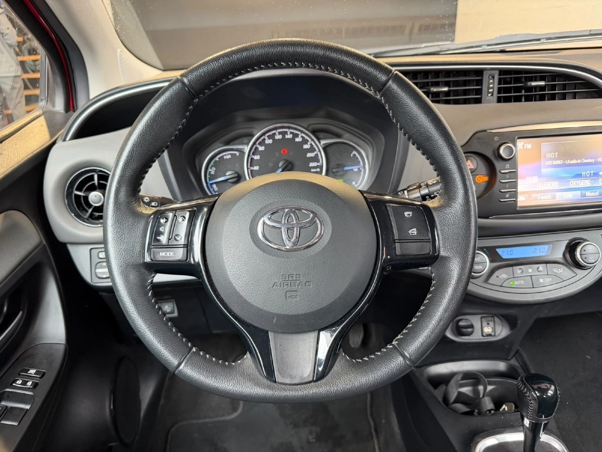 Toyota Yaris - photo 13