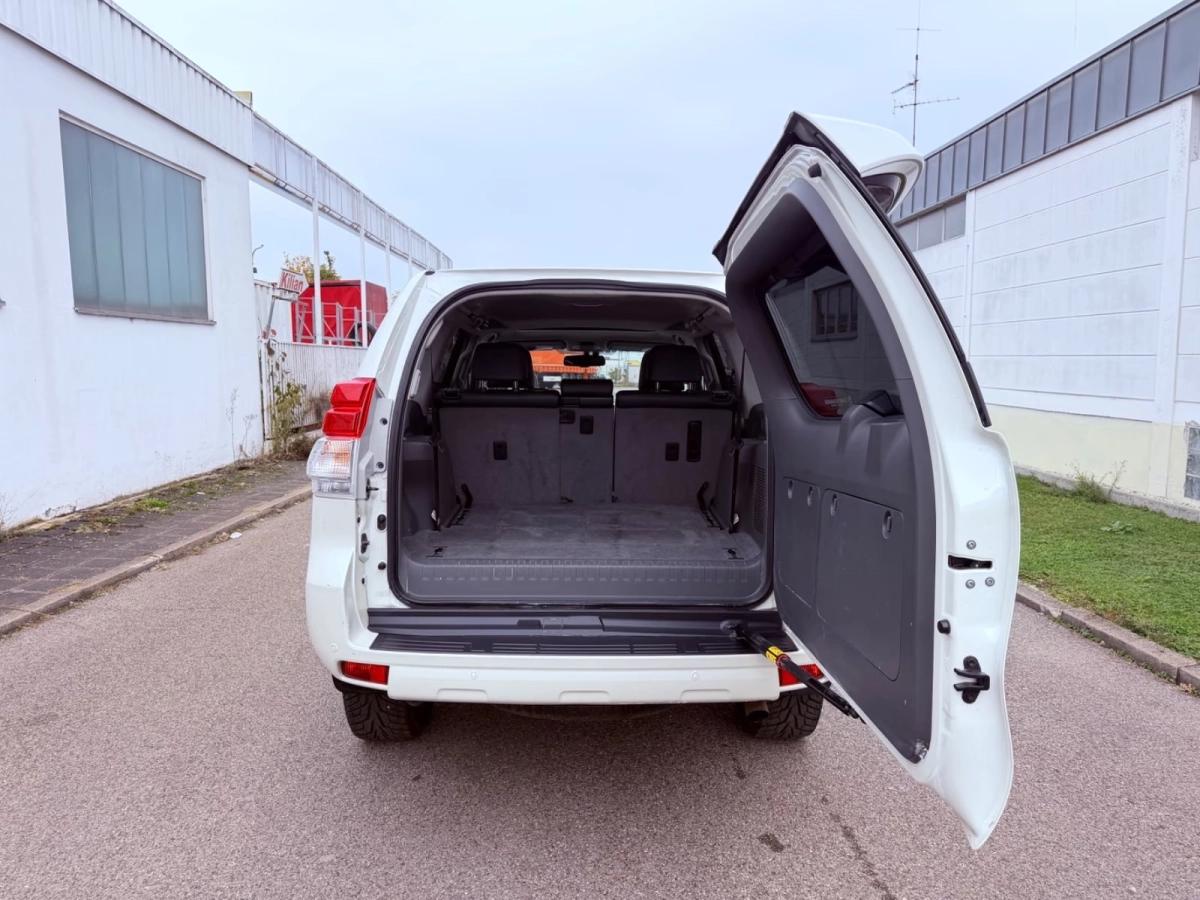 Toyota Land Cruiser 3.0 D4D 190 60EME ANNIVERSARY 4X4 BVA