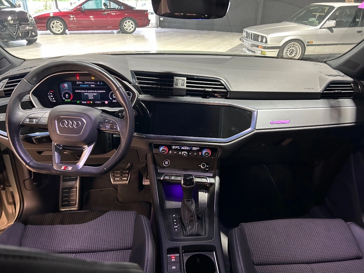 Audi Q3 - photo 12