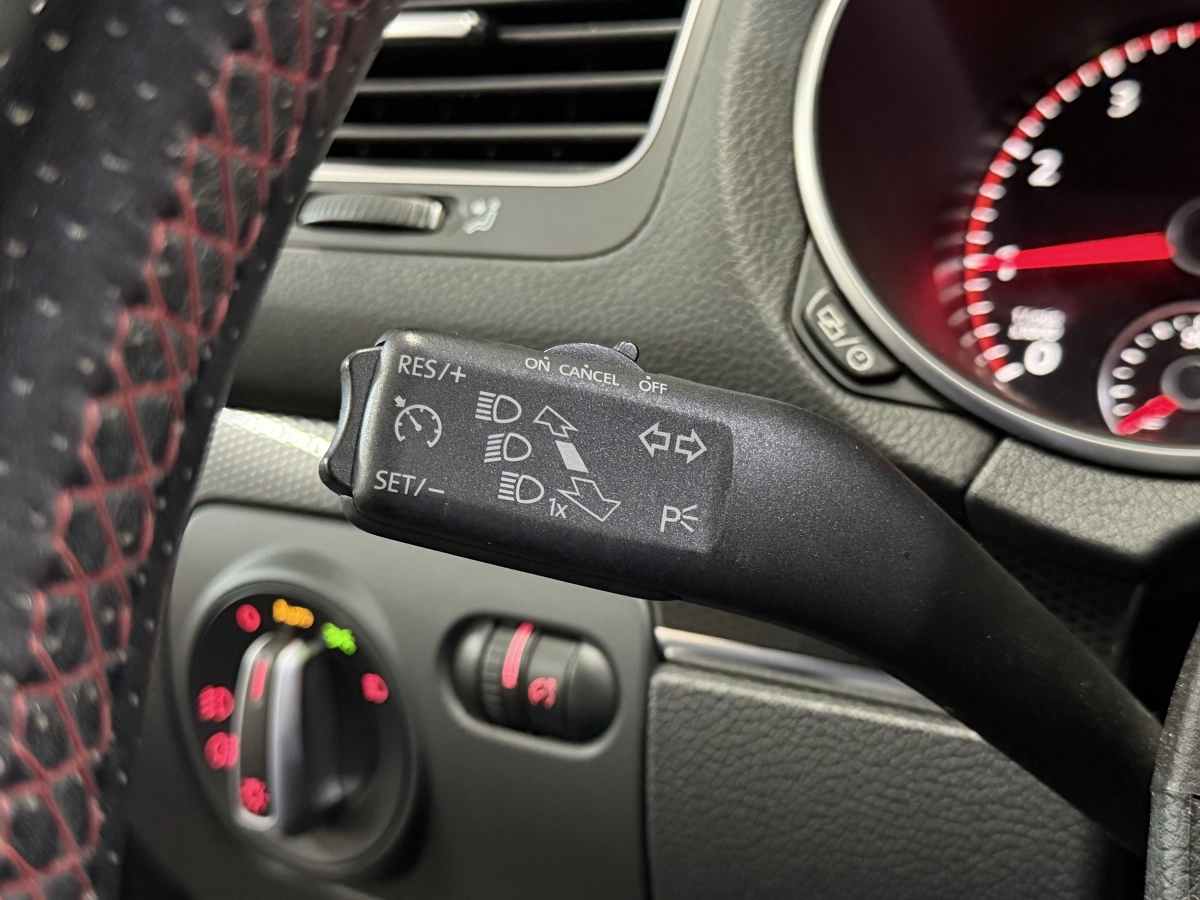 Volkswagen Golf - photo 15