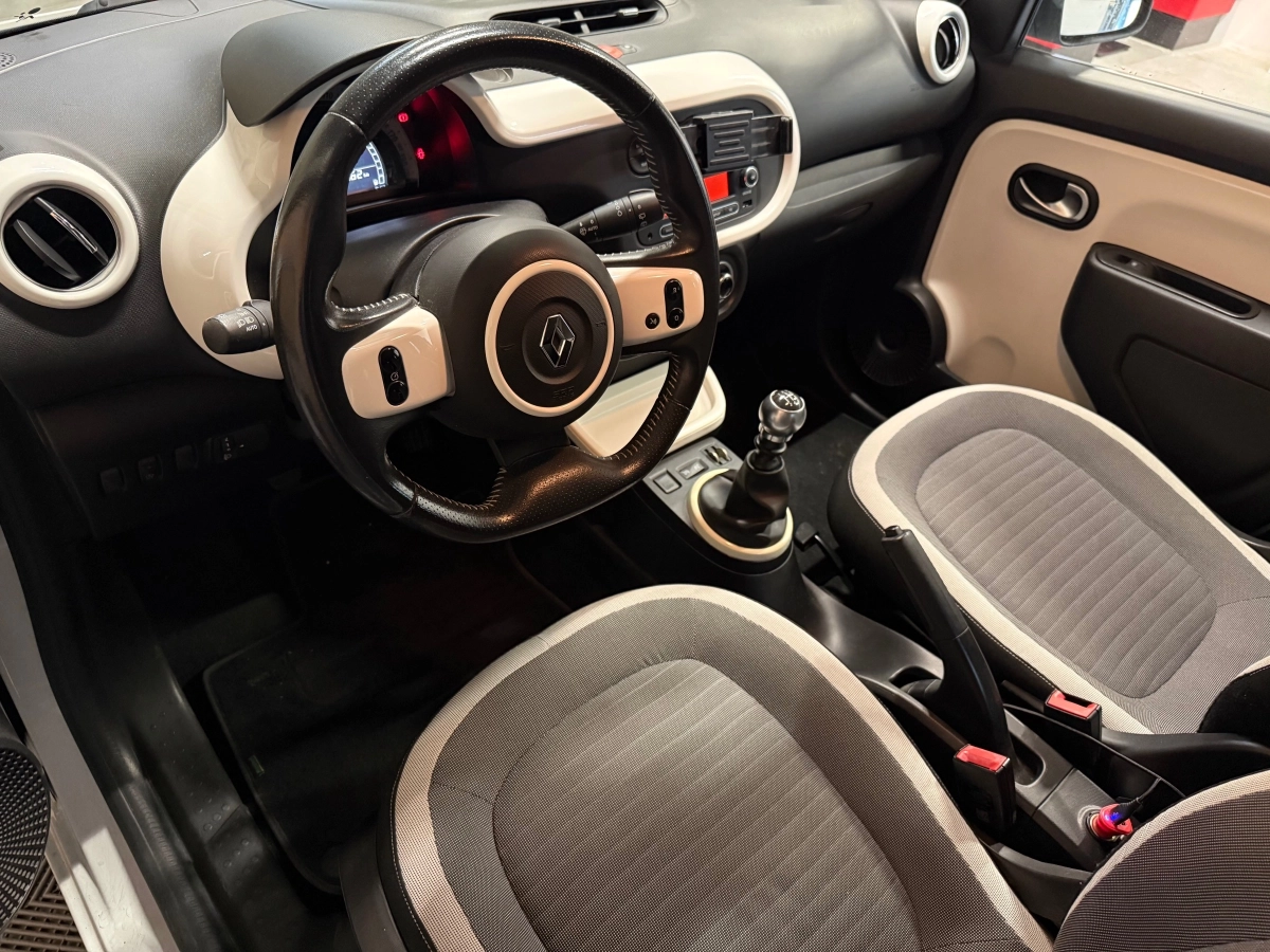 Renault Twingo - photo 7
