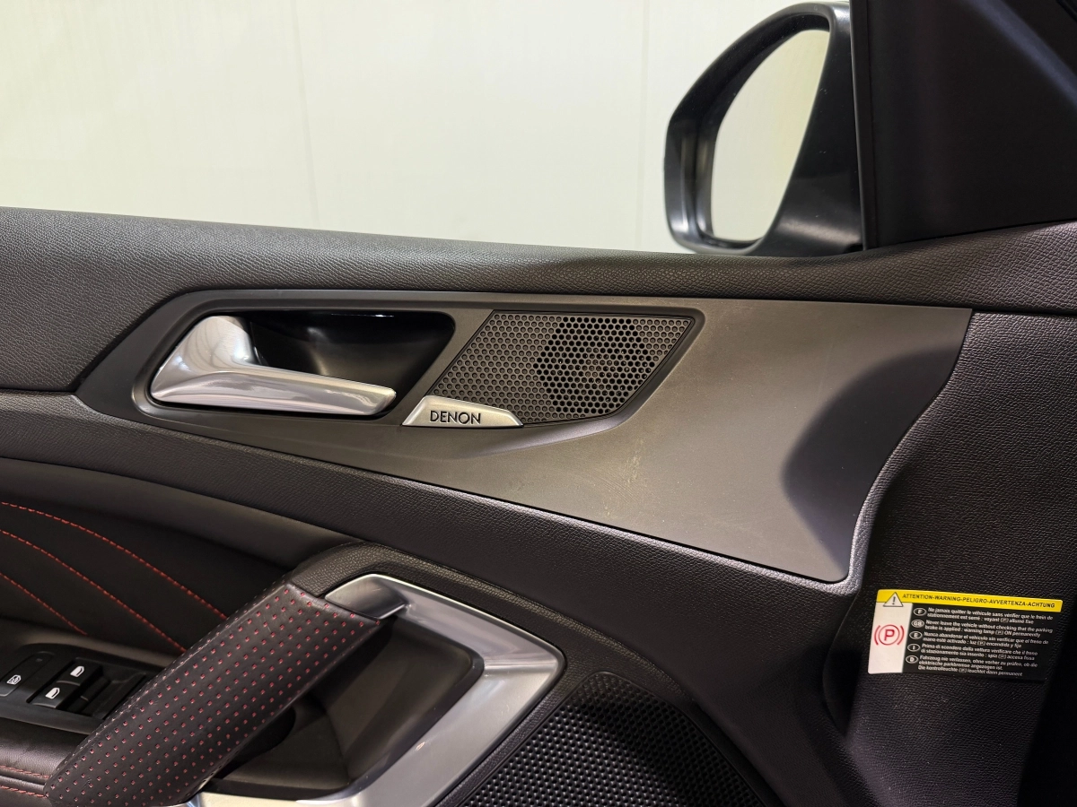 Peugeot 308 - photo 13