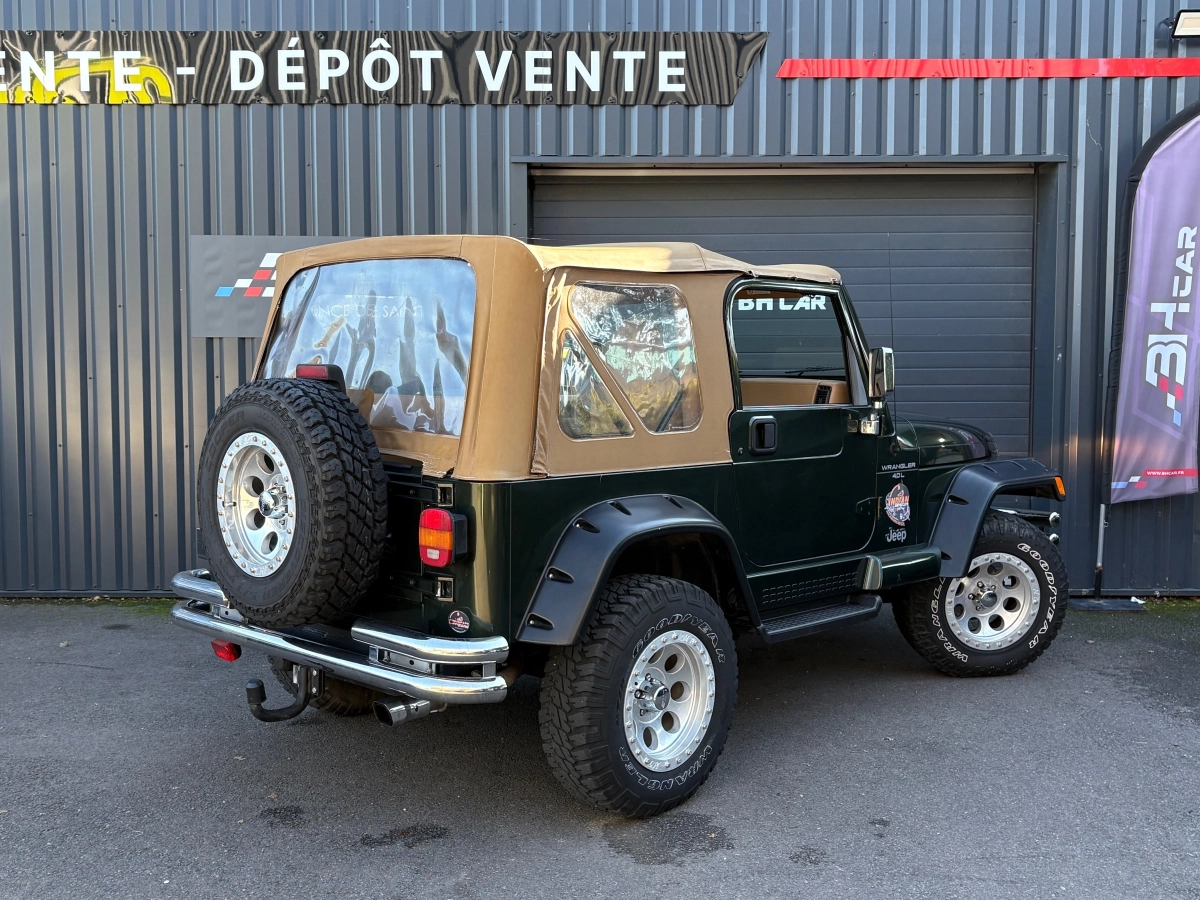 Jeep Wrangler - photo 4