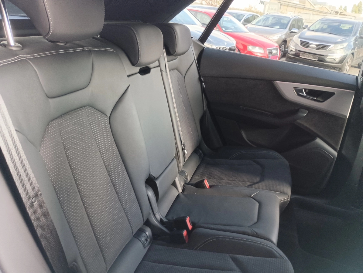 Audi Q8 - photo 20