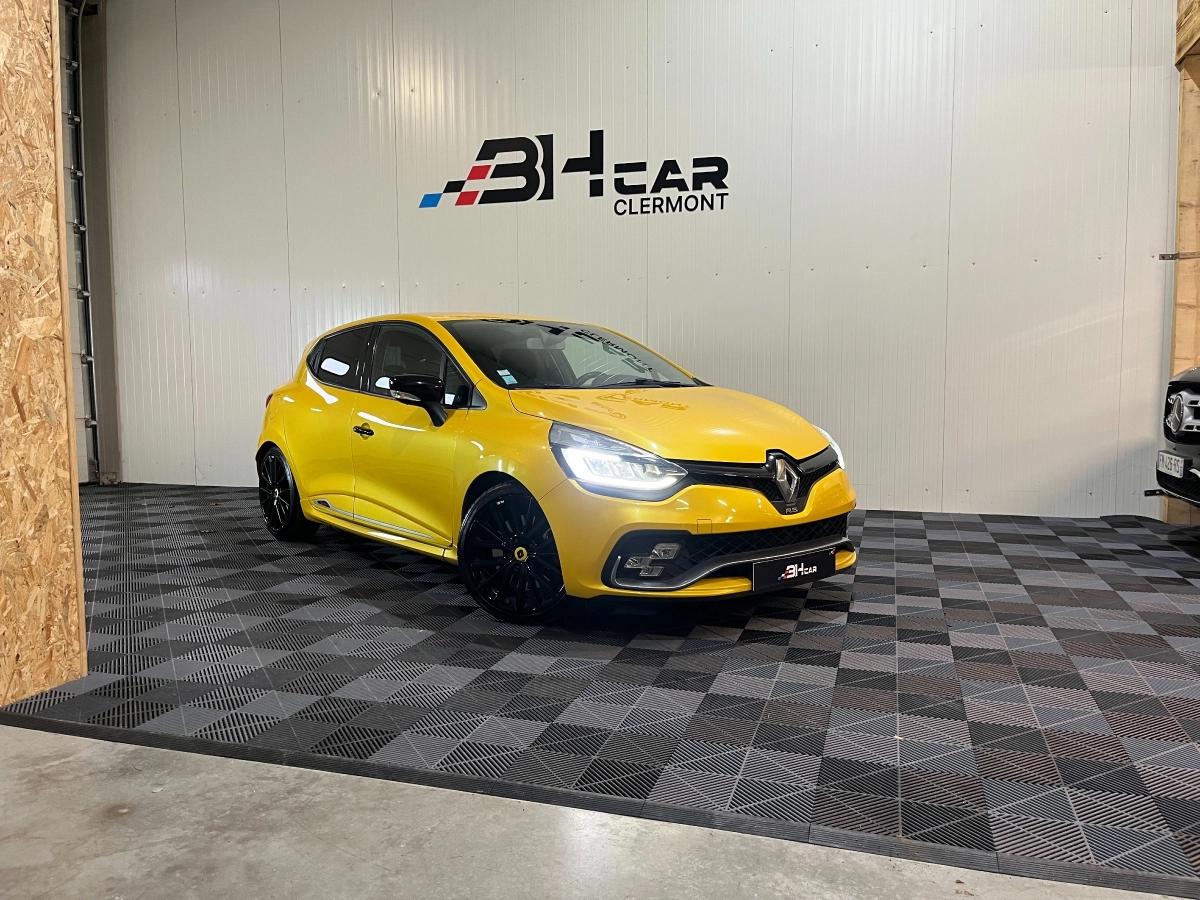 Image: Renault Clio 4 IV RS TROPHY 1.6 TCE 220 cv ENERGY EDC BVA / Jaune Sirius / RS Monitor / Bose