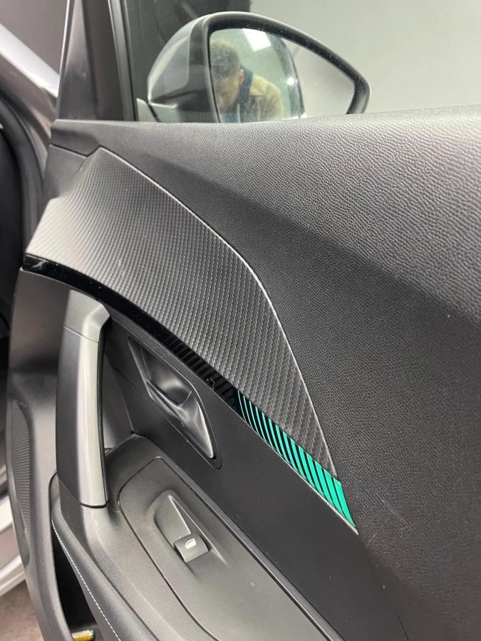 Peugeot 2008 GENERATION-I 1.2 PURETECH 100 ALLURE