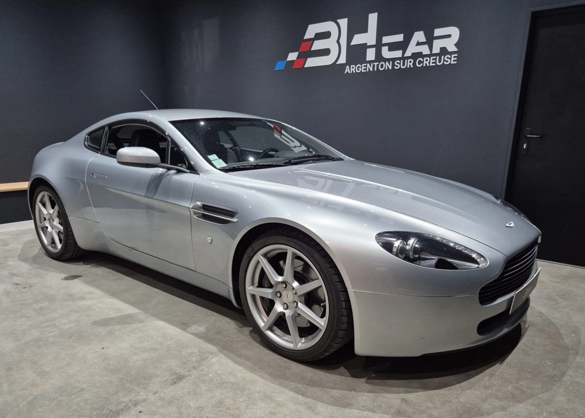 Aston Martin V8 Vantage