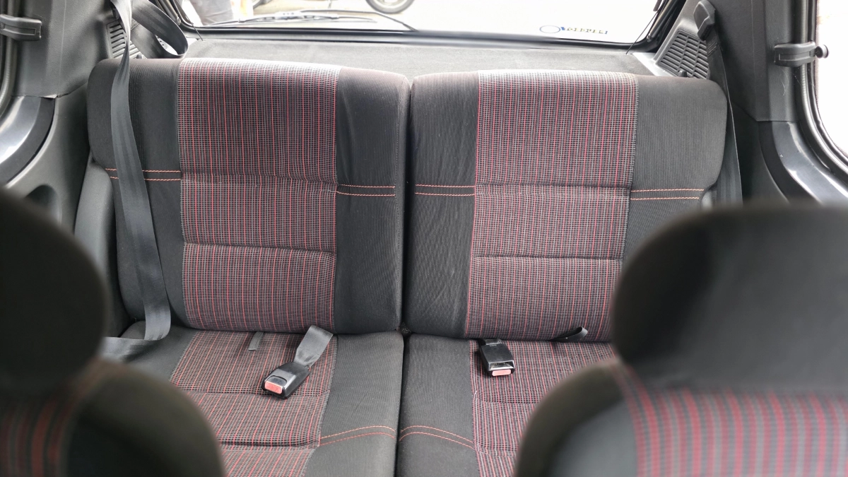 Peugeot 205 - photo 11