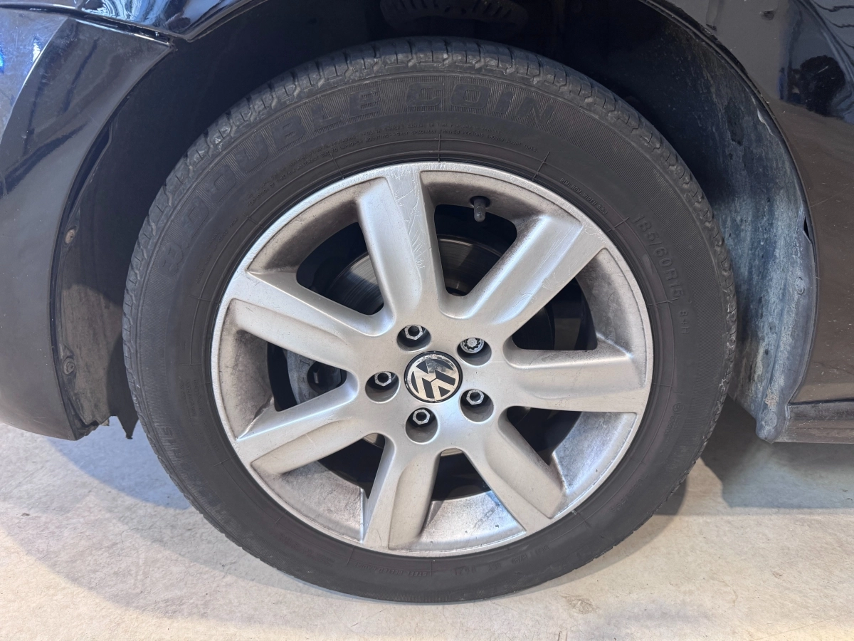 Volkswagen Polo - photo 17