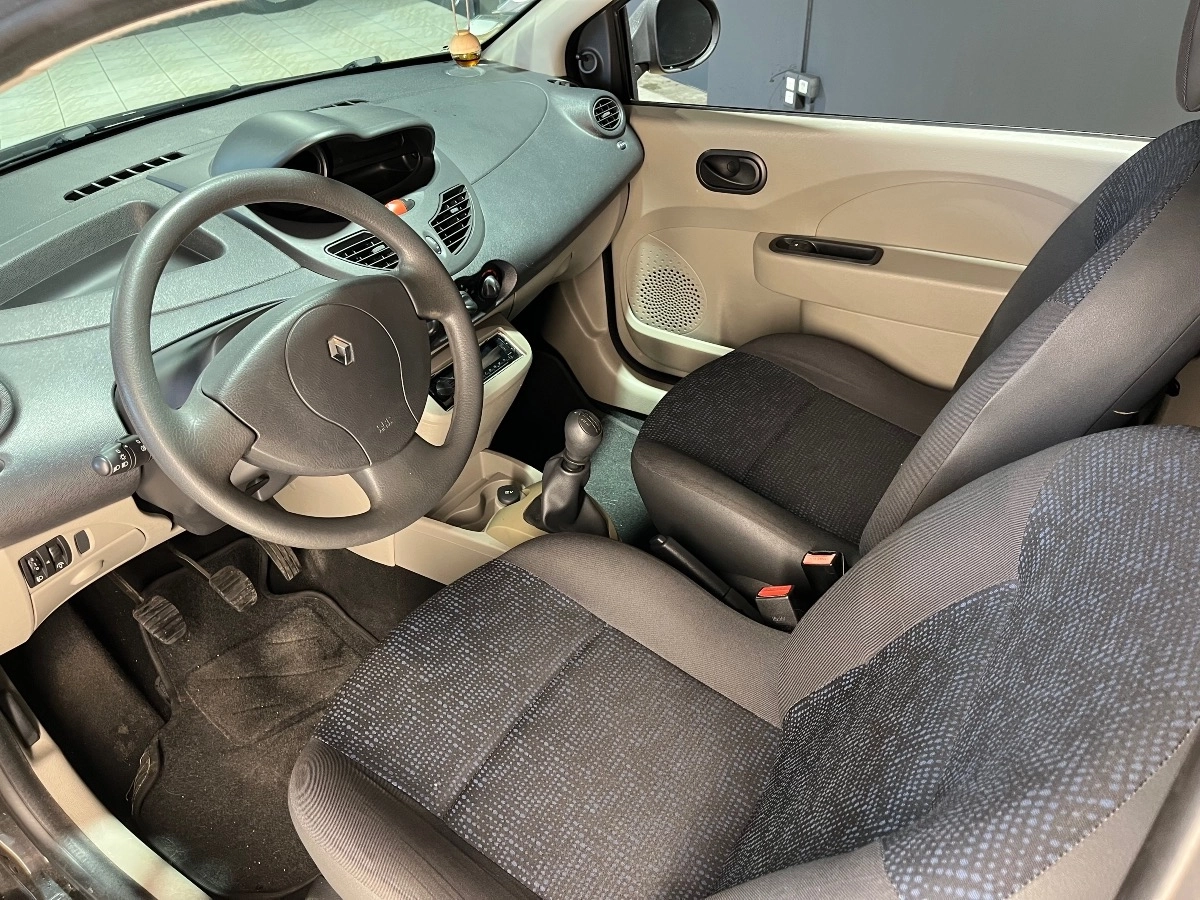 Renault Twingo - photo 8