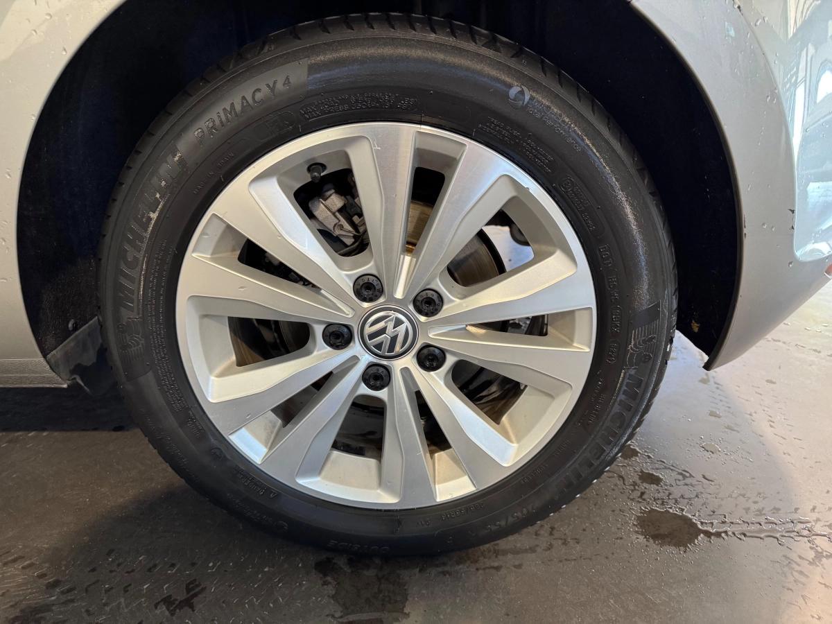 Aperçu indisponible de Volkswagen Golf