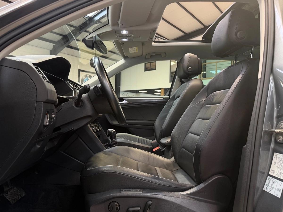 VOLKSWAGEN TIGUAN 2.0L TDi DSG7 150CH - FINITION CARAT EXCLUSIVE - TOIT OUVRANT/CAMERA/SIEGE ELEC