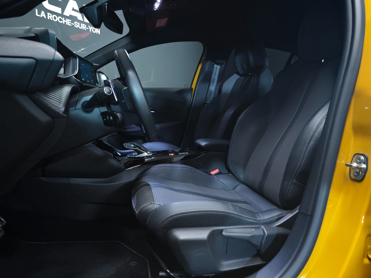 Peugeot 208 - photo 6