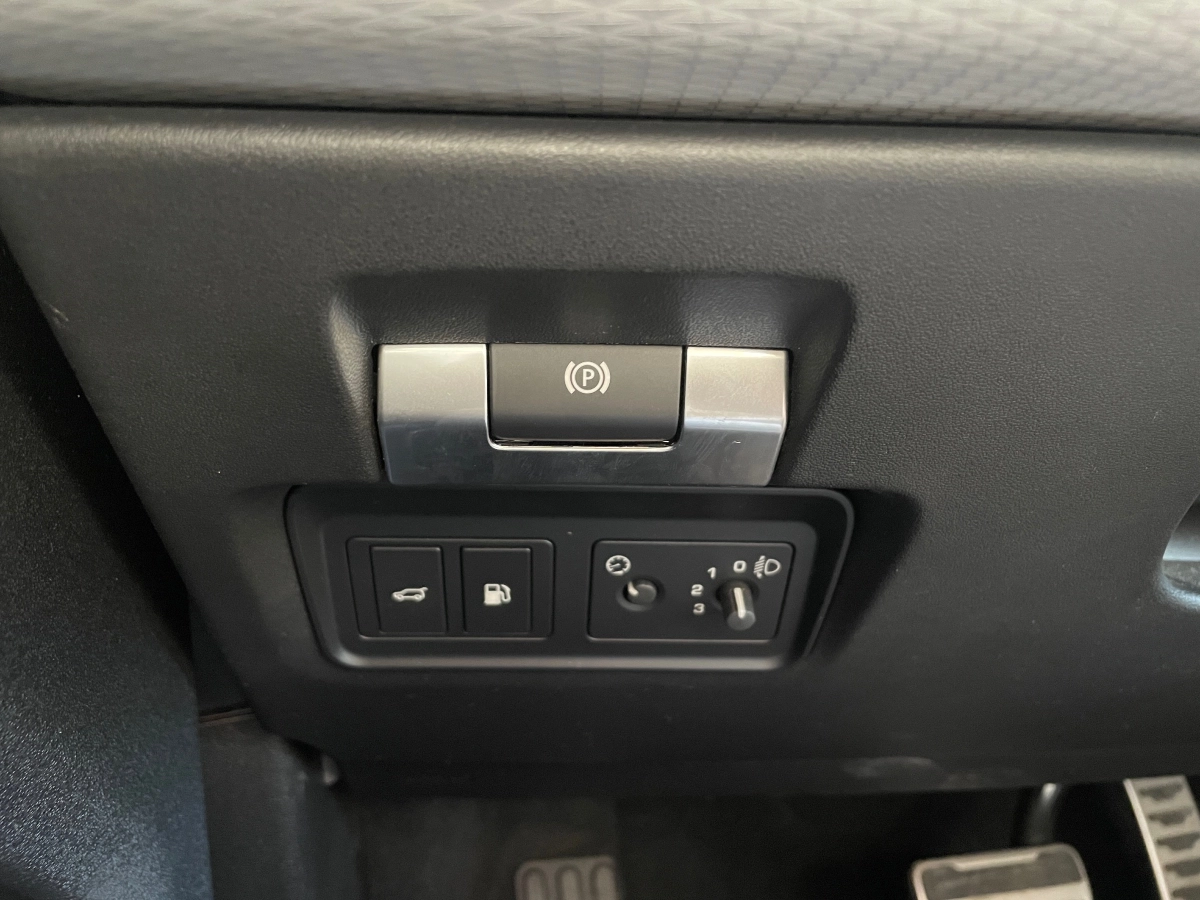 Land Rover Range Rover Evoque - photo 18