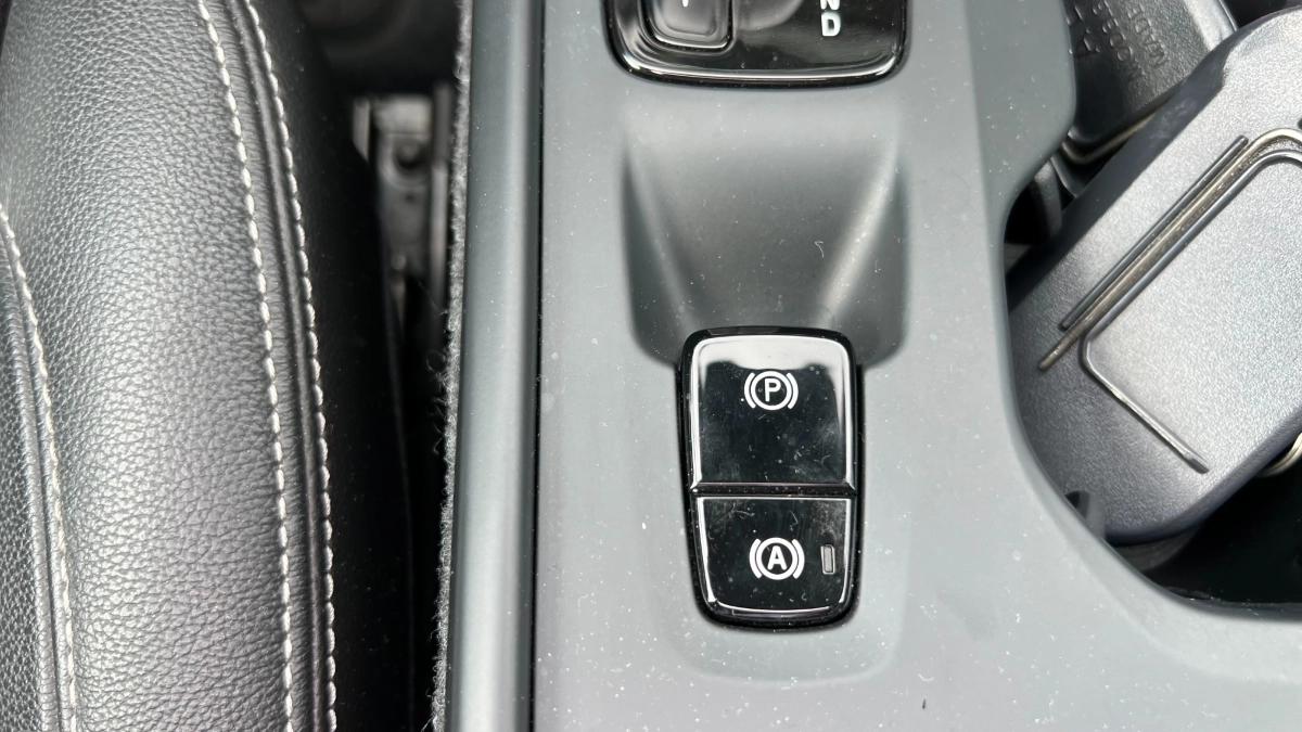 Volvo Xc40 2.0 D4 190 MOMENTUM AWD GEARTRONIC BVA