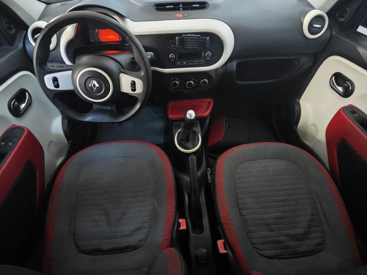 Renault Twingo - photo 11