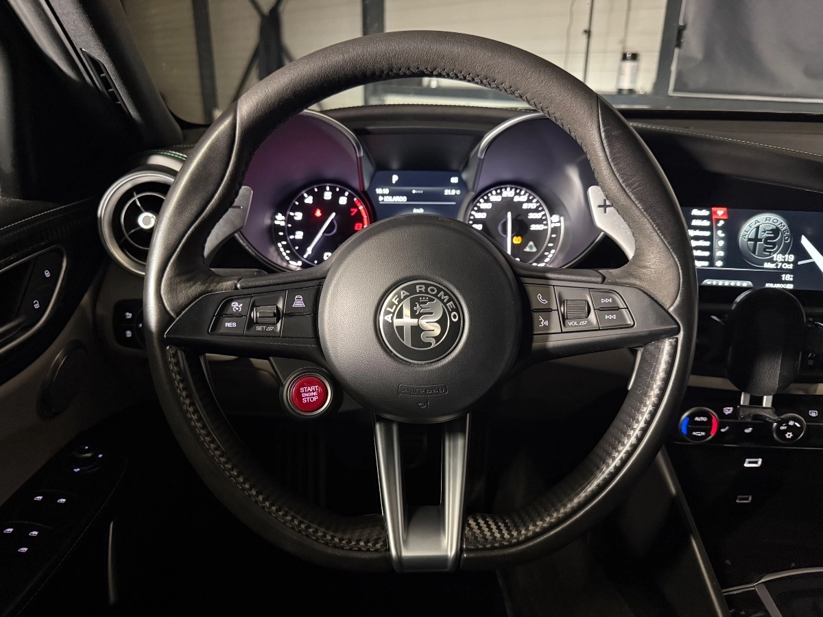 Alfa Romeo Giulia - photo 13