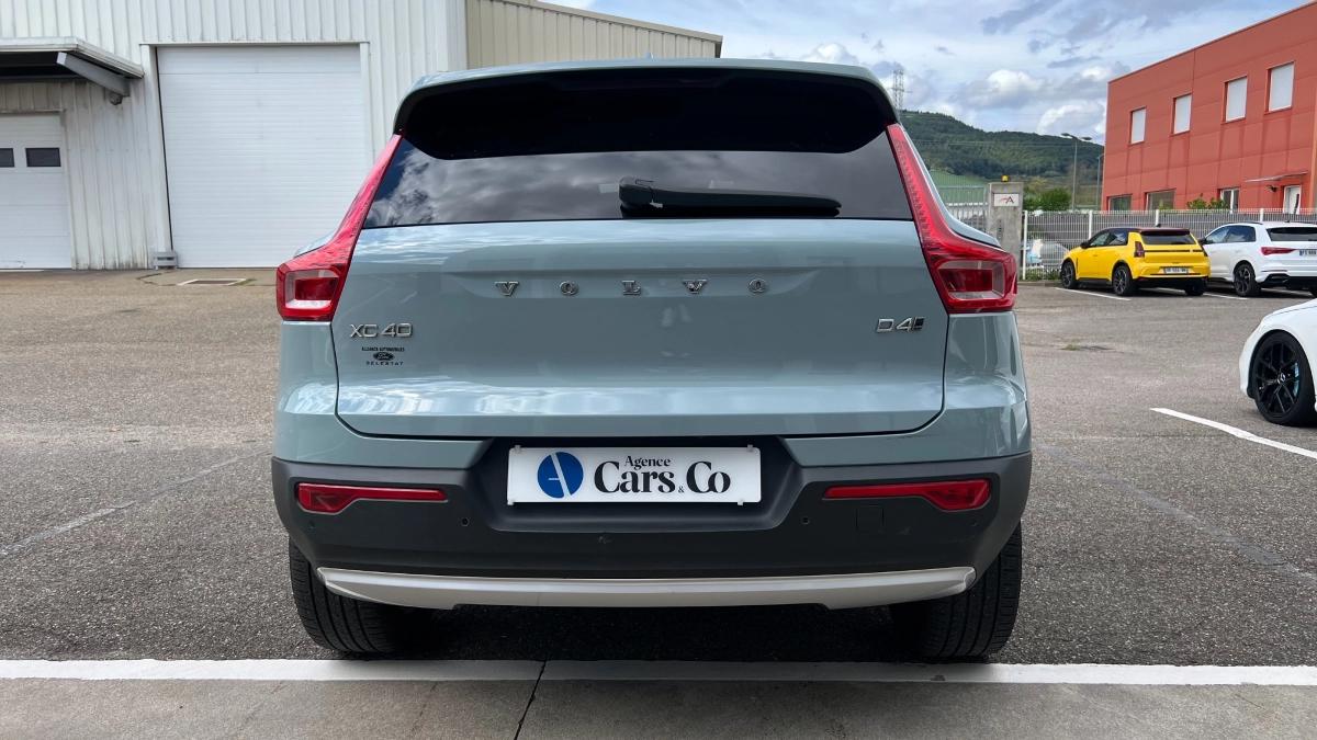 Volvo Xc40 2.0 D4 190 MOMENTUM AWD GEARTRONIC BVA