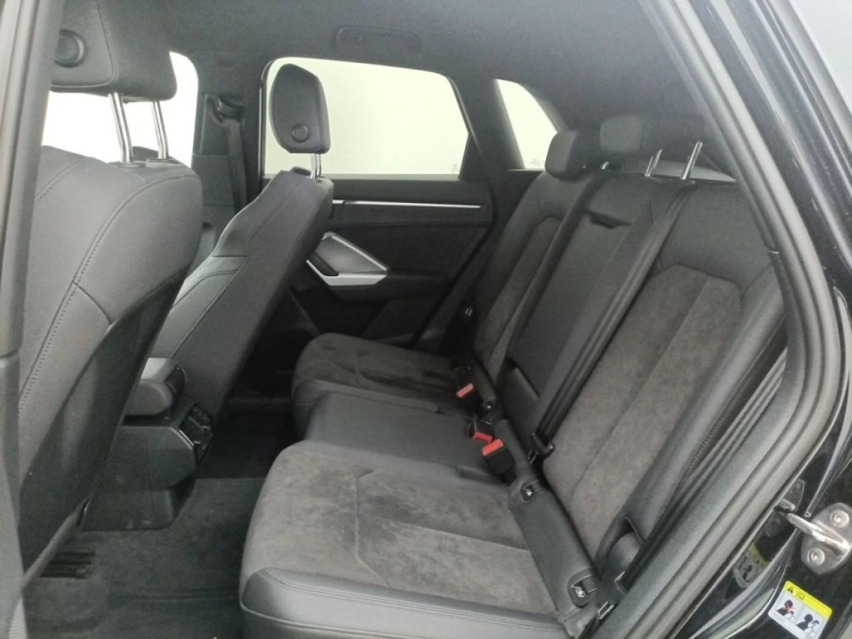 Audi Q3 - photo 9