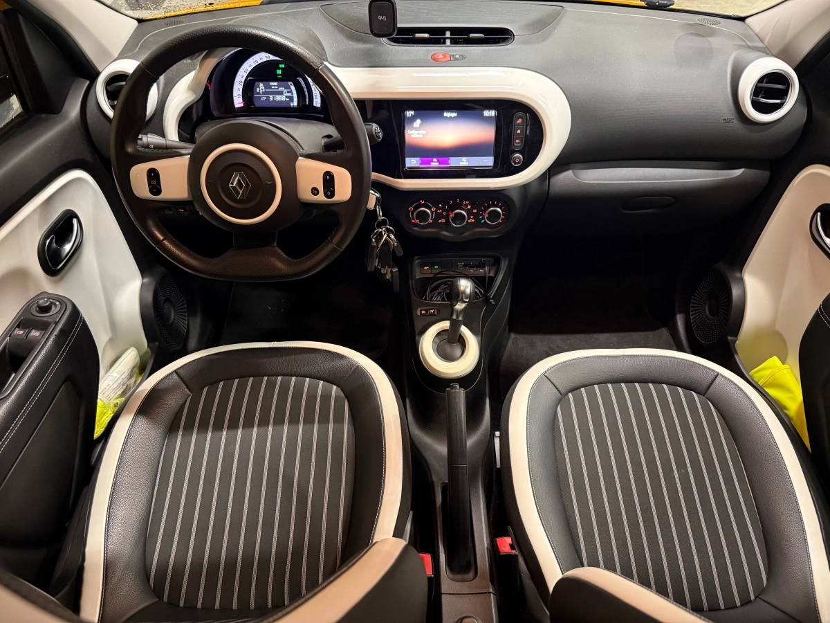 Renault Twingo - photo 9