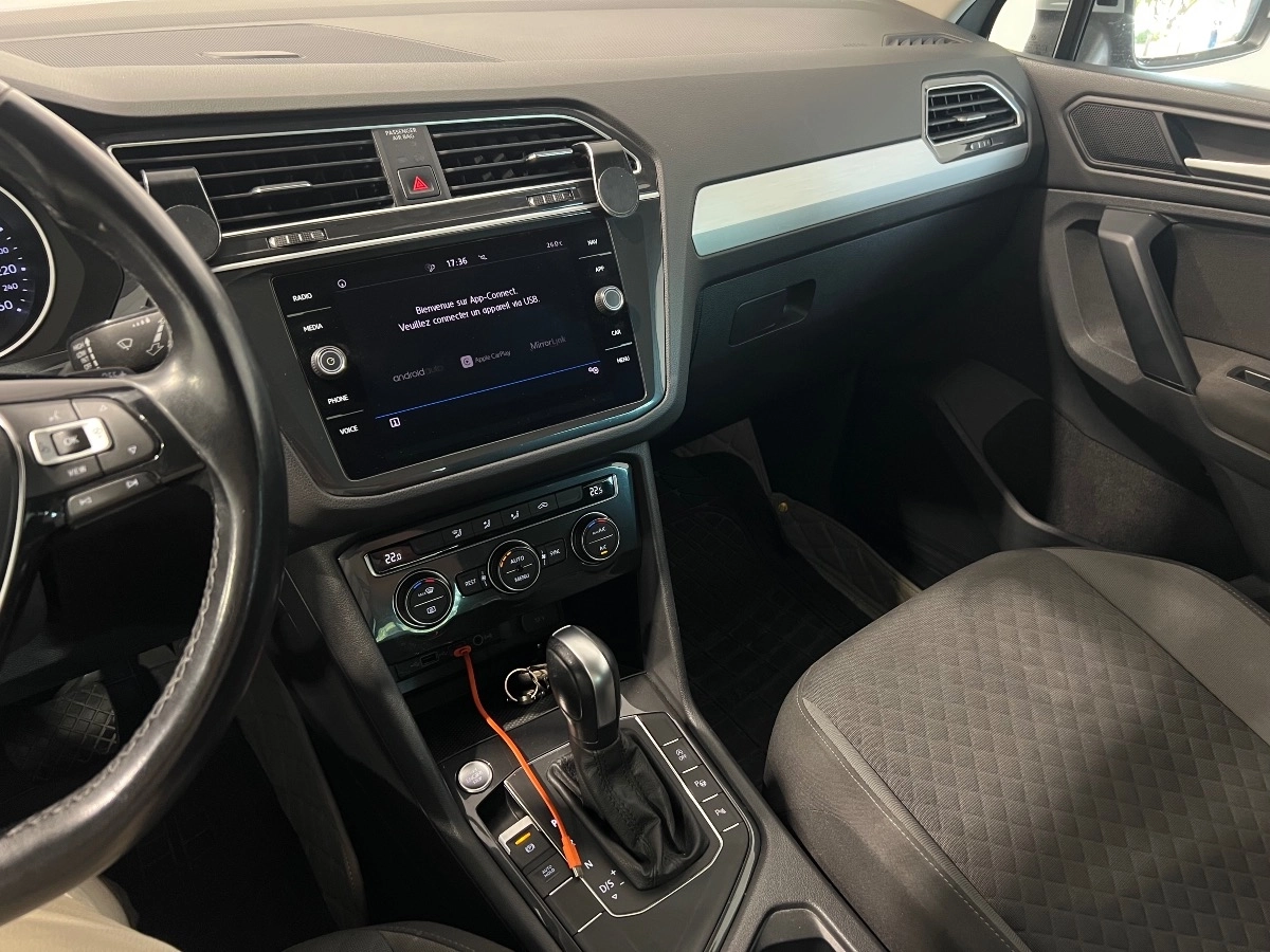 Volkswagen Tiguan - photo 21
